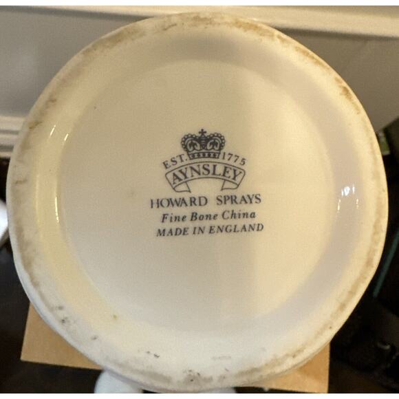 Aynsley Wild Tudor 5 3/4 inch Bud Vase Beautiful Floral Design Preowned EUC - Picture 3 of 3